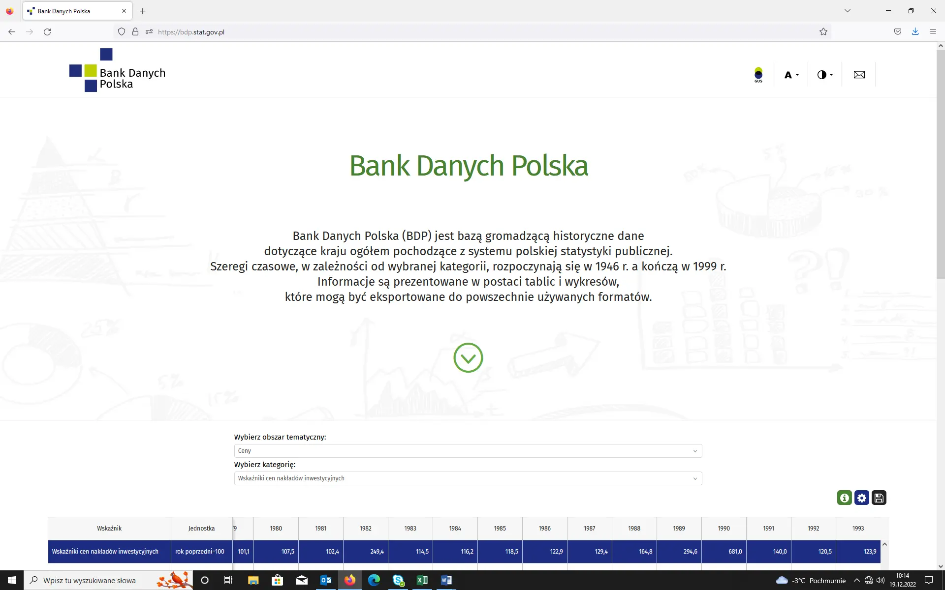 A view of the Poland Data Bank system interface displaying tables and charts with historical national statistical data from 1946 to 1999